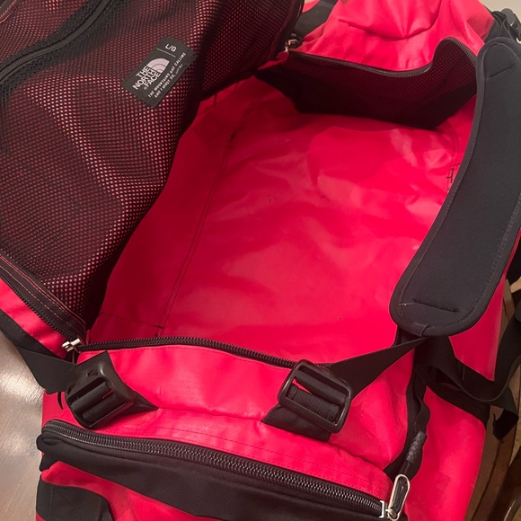 The North Face Base Camp Water-Resistant Duffle Bag Medium - Picture 5 of 11